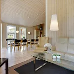 Ebbi - 36km From The Sea By Interhome