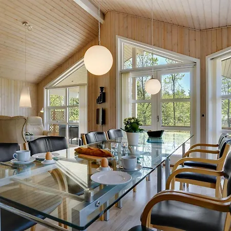 Ebbi - 36km From The Sea By Interhome *
